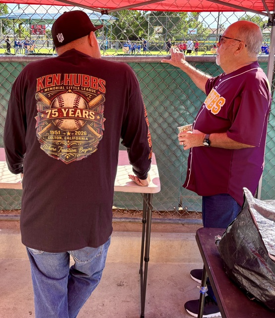 Mayor Frank J. Navarro celebrating Colton youth at the Ken Hubbs Little League closing ceremonies. Photo 9 of 23.